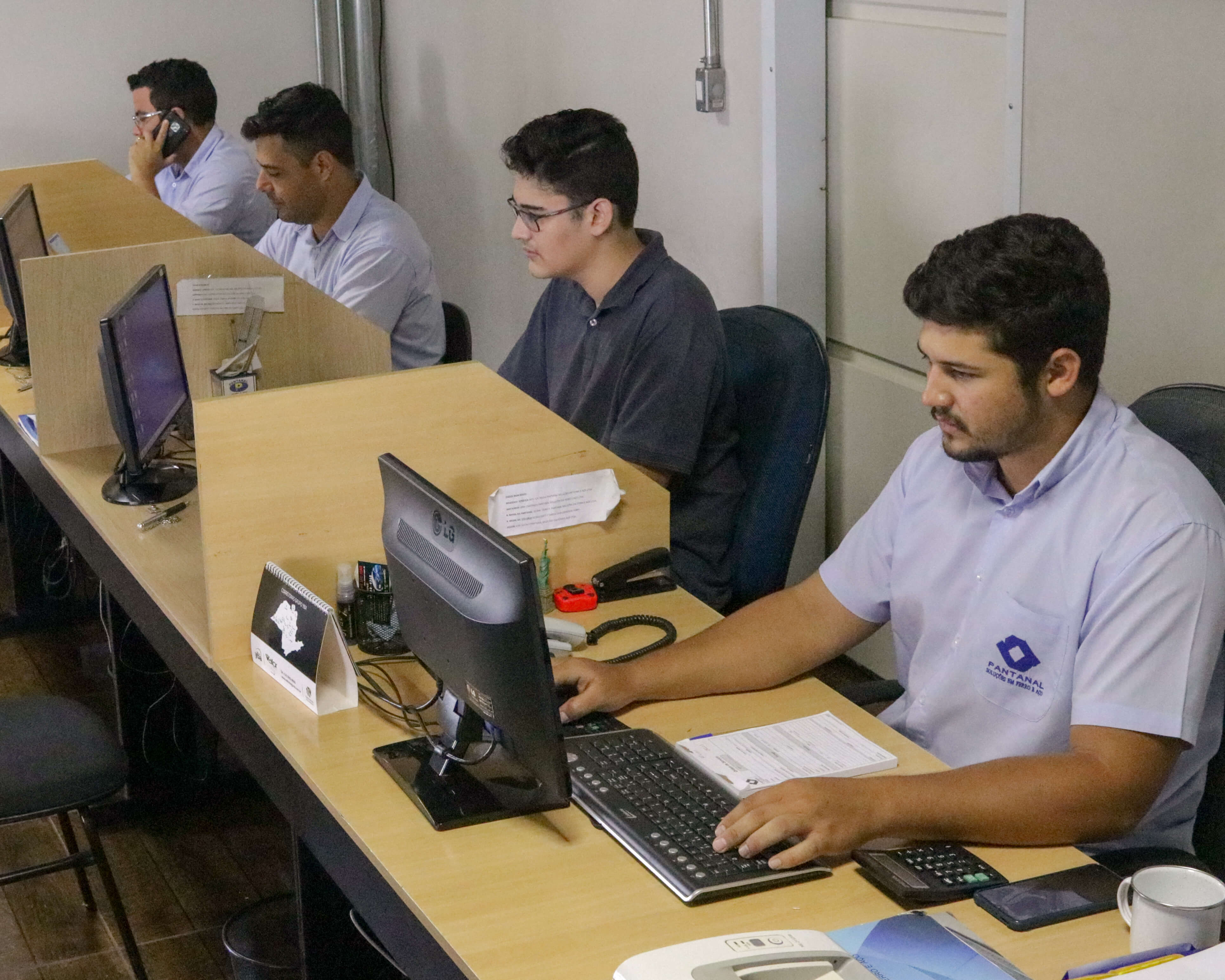 Time de atendimento ao cliente Pantanal Soluções em Ferro e Aço