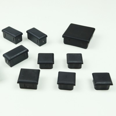 Tampas da empresa Pantanal Ferro e Aço